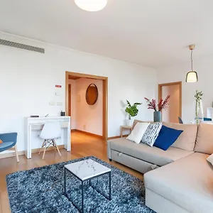 Orient - Modern, Spacious And Sunny! By The River! Lisboa